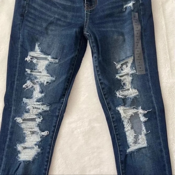(NWT) American Eagle Women’s Ripped High-Waisted Jegging Jeans. - Picture 8 of 13
